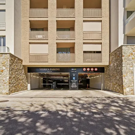 Apartman Royal Vydrica Old Town Under The Castle & Parking